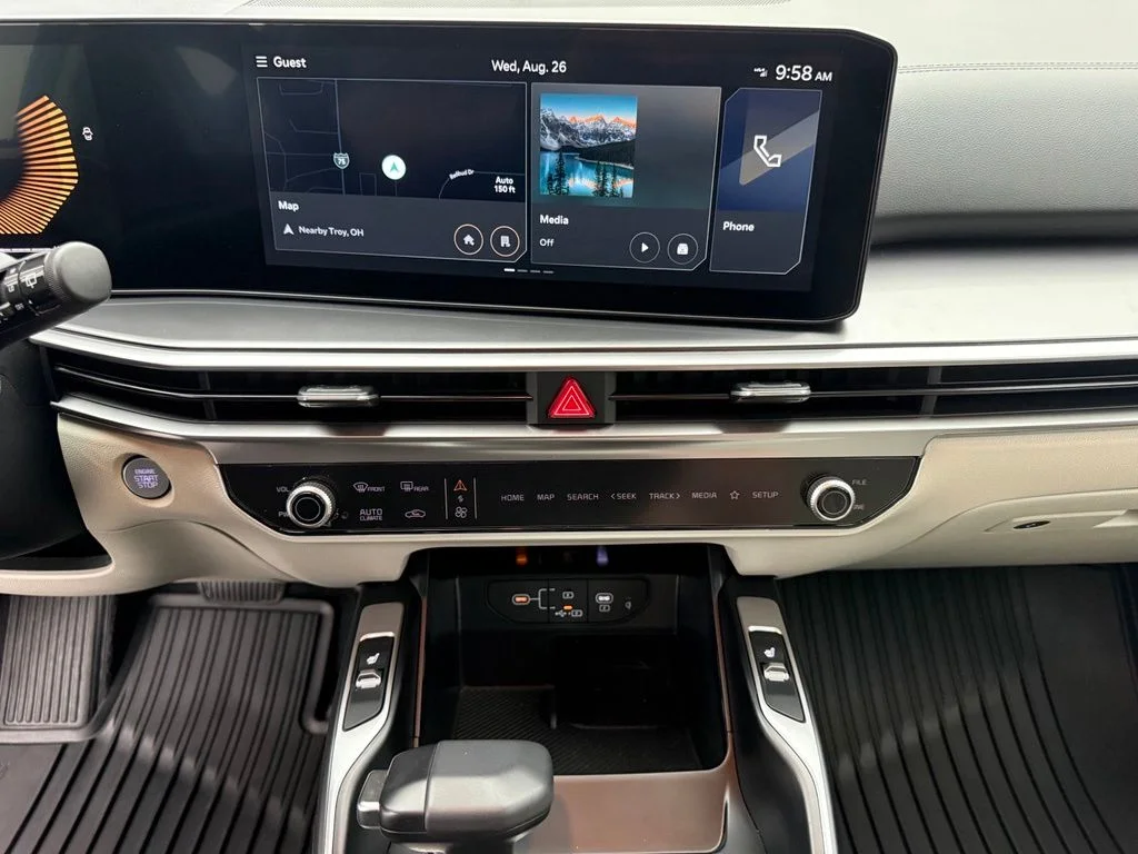 Used 2025 White Kia EX image 29