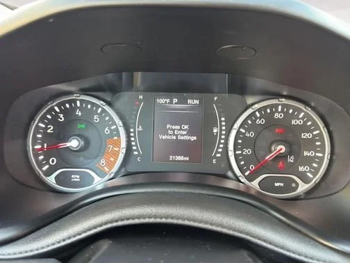 Used 2021 Silver Jeep Sport image 20