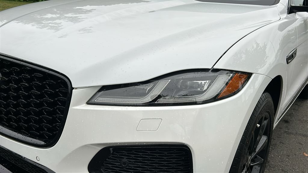 2026 Jaguar F-Pace R-Dynamic S - Photo 7