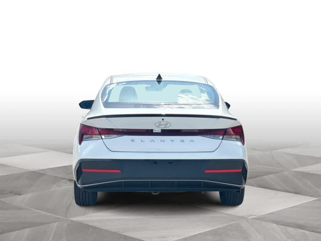 New 2026 Serenity White Hyundai SEL Sport image 7