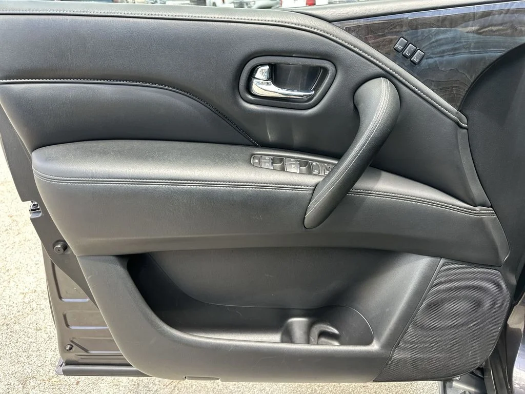 Certified Used 2024 Anthracite Gray INFINITI LUXE image 23