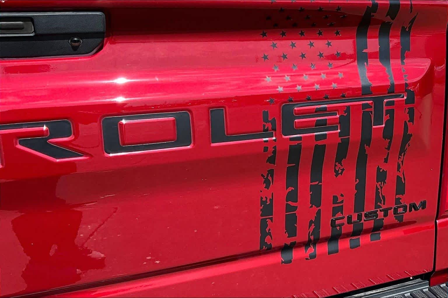 Used 2020 Cajun Red Tintcoat Chevrolet Custom Trail Boss image 9