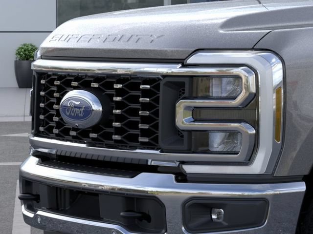 New 2026 Carbonized Gray Metallic Ford LARIAT image 17