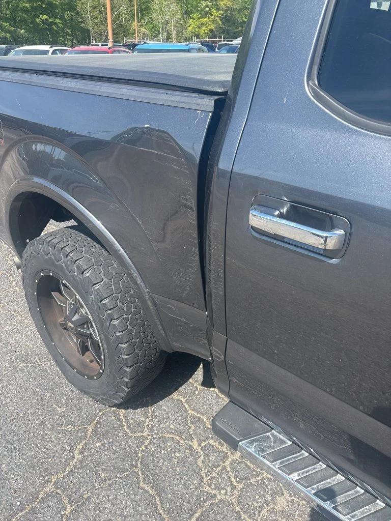 Used 2019 Gray Ford Lariat image 9