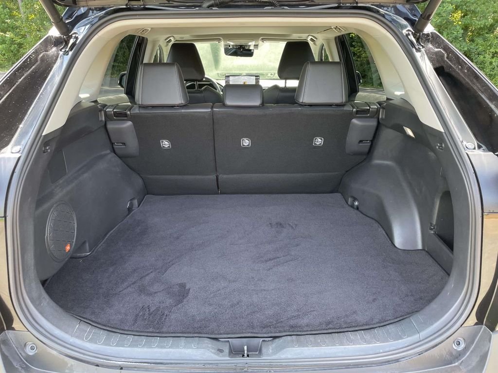 Used 2025 Black Toyota XLE Premium image 8