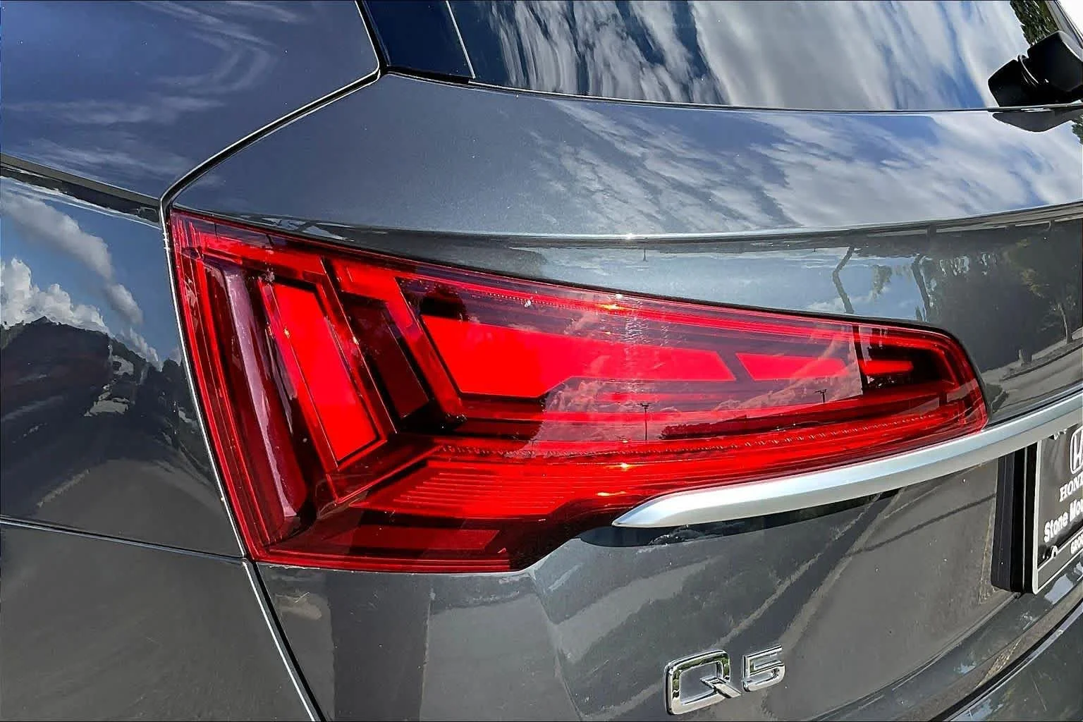 Used 2021 Navarra Blue Metallic Audi Premium Plus image 28