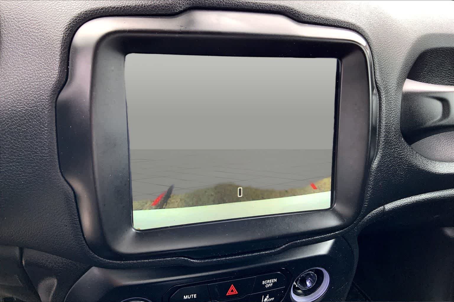 Used 2023 Alpine White Clearcoat Jeep Altitude image 23