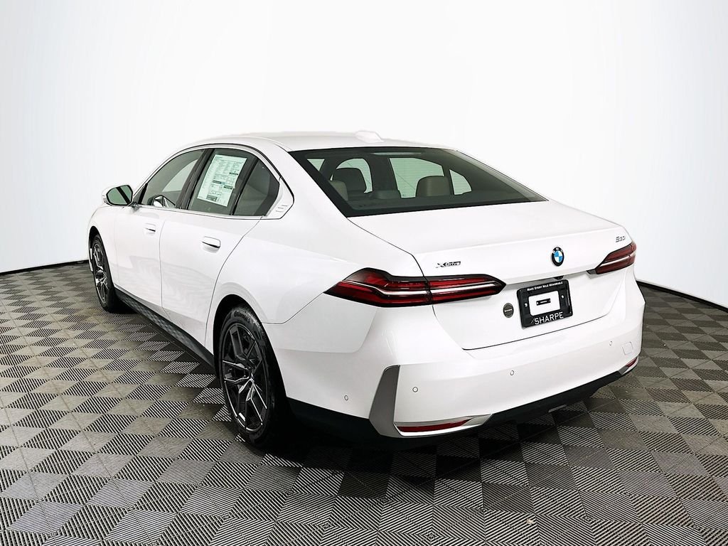 Used 2026 White Metallic BMW 530i xDrive image 7
