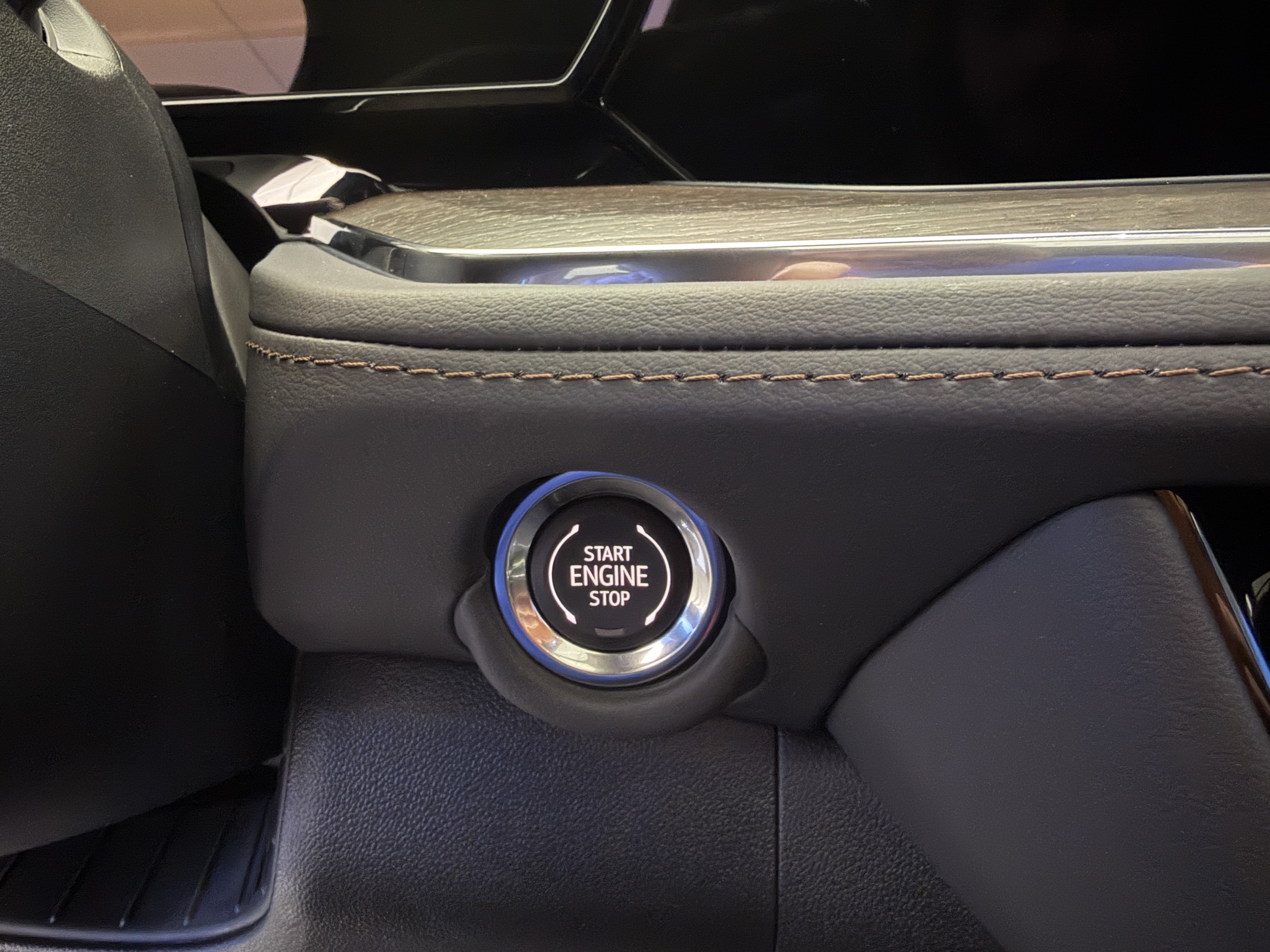 2026 Chevrolet Suburban High Country - Photo 22