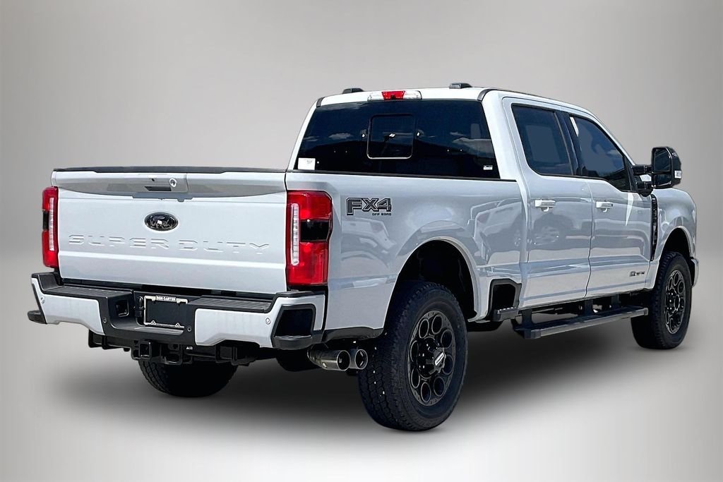 New 2026 Ford Super Duty F-250 Lariat 4D Crew Cab