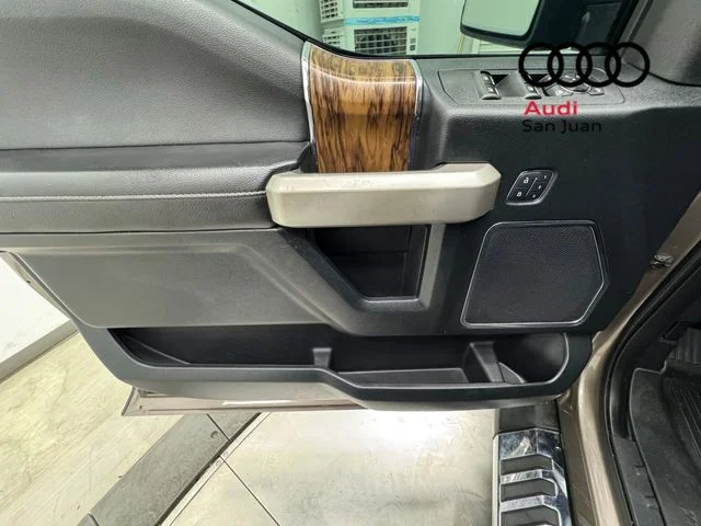 Used 2018 Gray Ford Lariat image 32