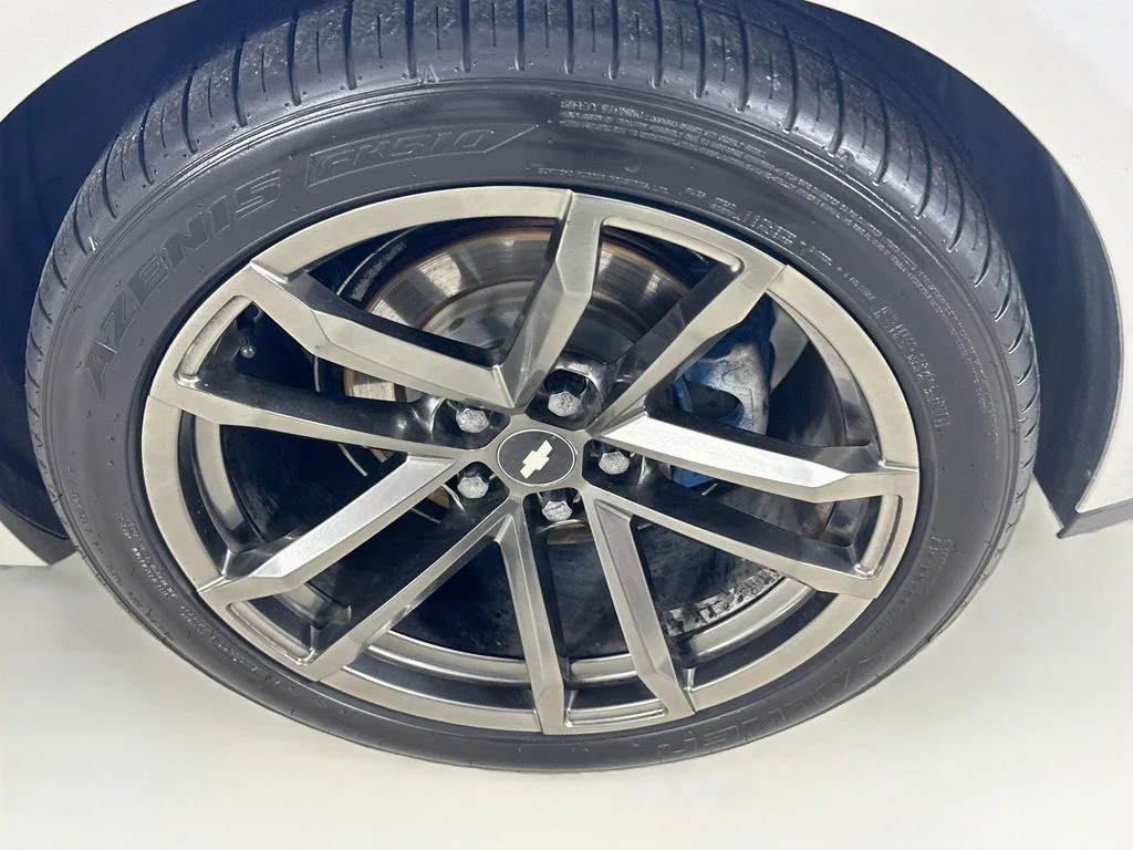 Used 2014 Silver Chevrolet 1LS image 33