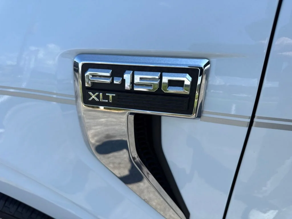 Used 2022 Oxford White Ford XLT image 17