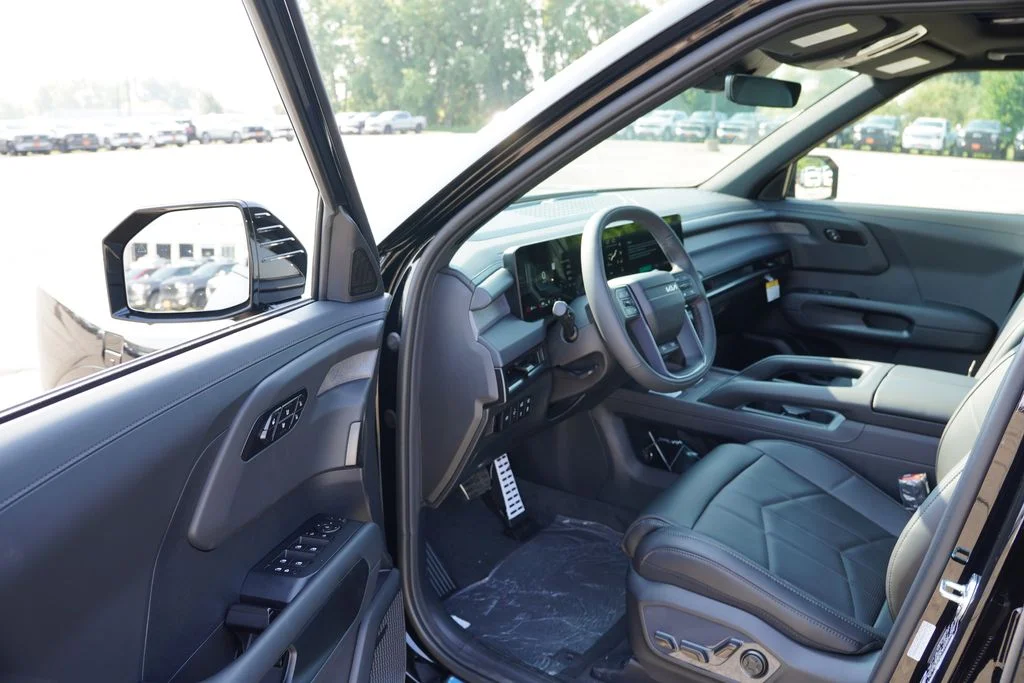 New 2027 Ebony Black Kia X-Pro SX image 10