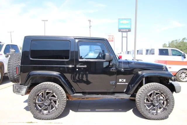Used 2007 Jeep Wrangler X with VIN 1J4FA24117L179898 for sale in Freer, TX