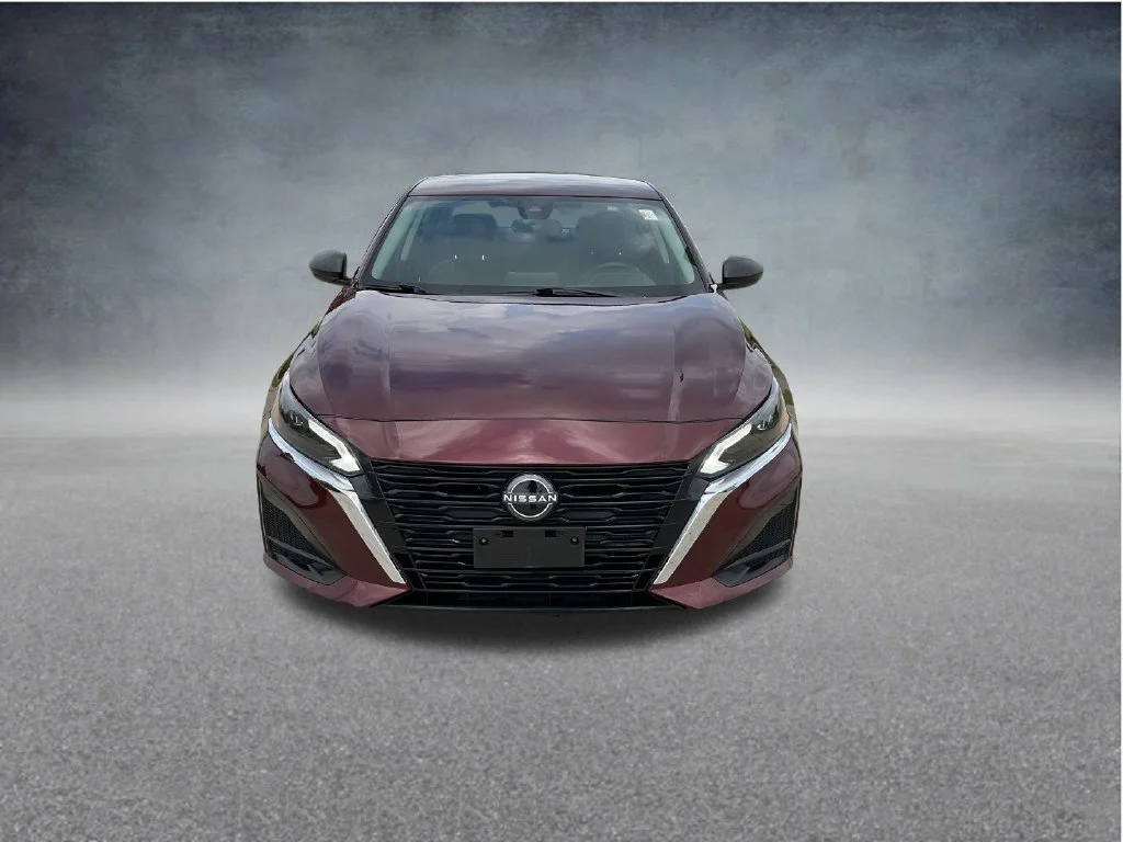 Used 2024 Red Nissan 2.5 SV image 2