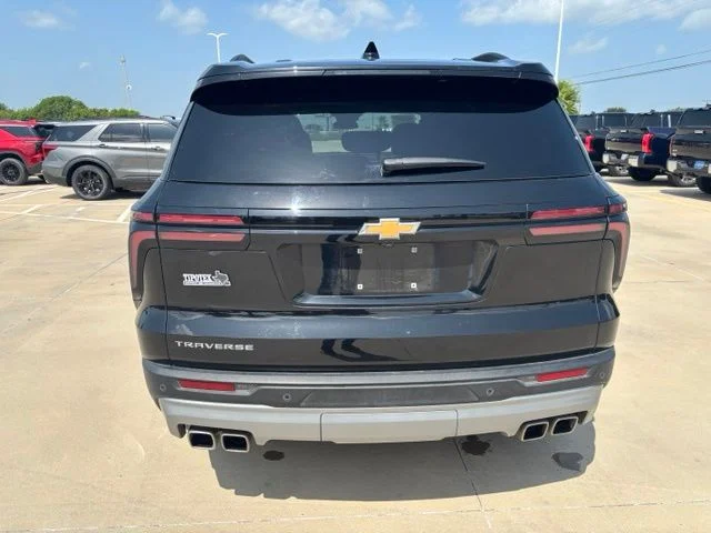 Used 2025 Black Chevrolet LT image 5