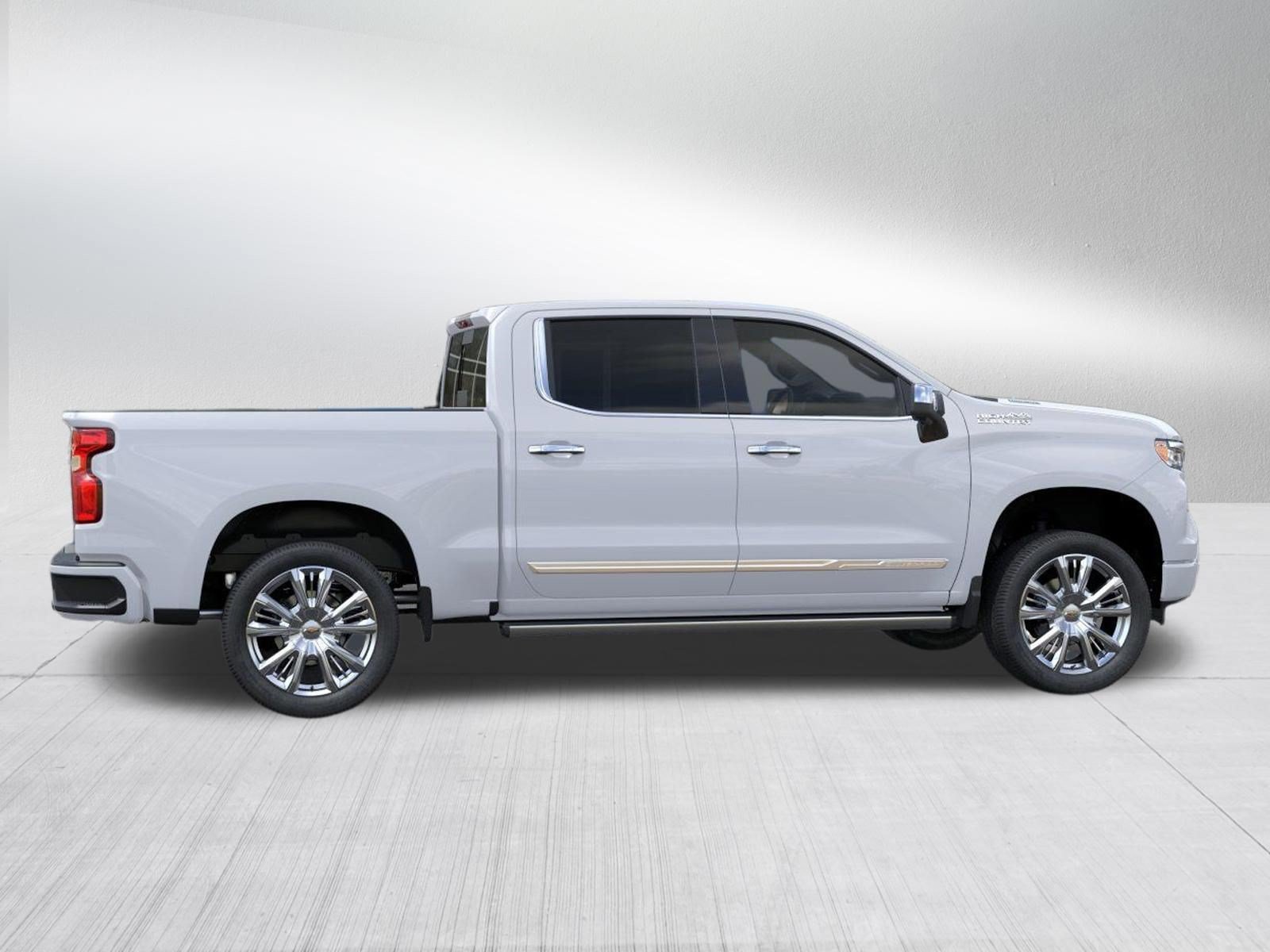 New 2026 Polar White Tricoat Chevrolet High Country image 5