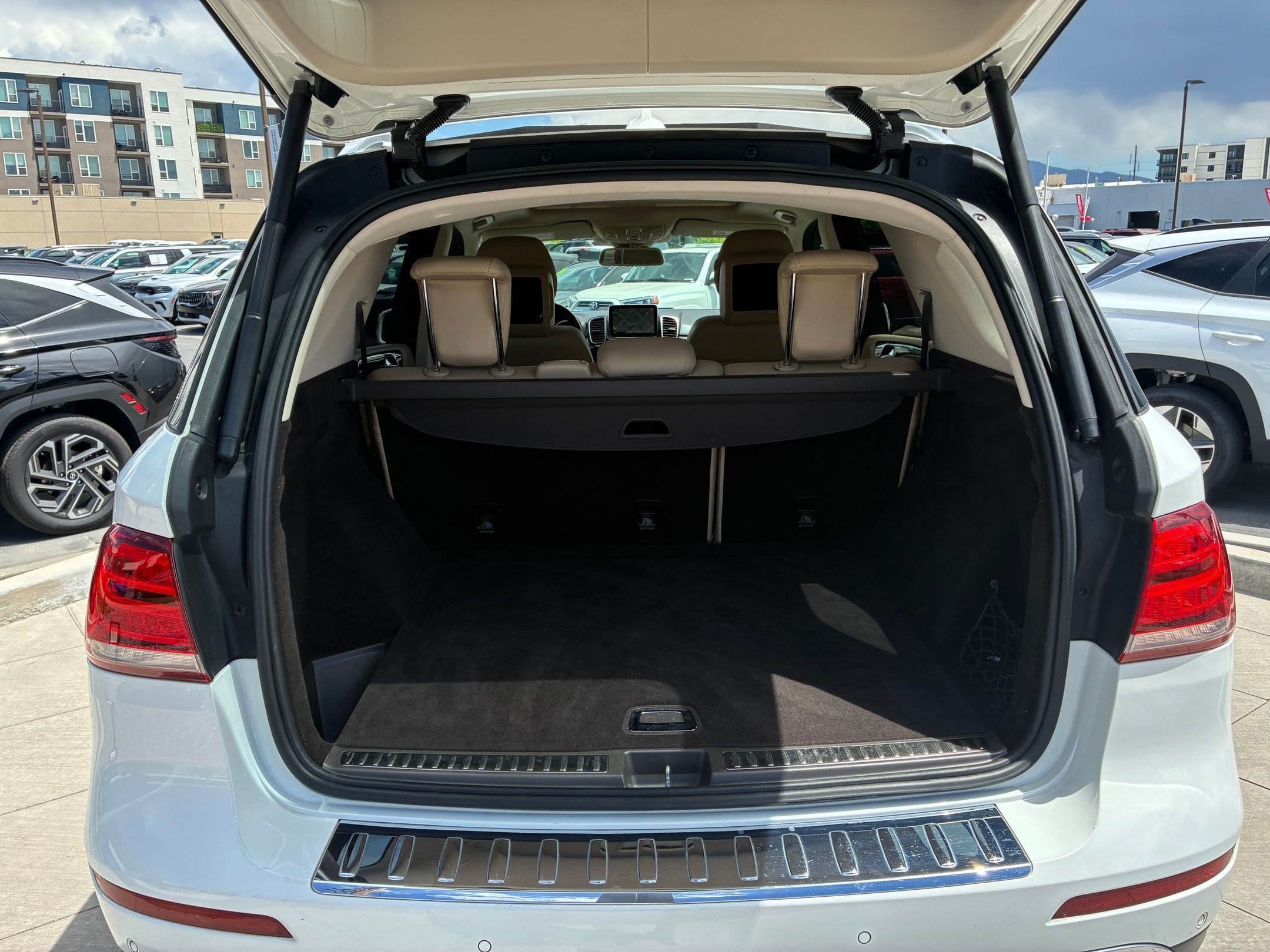 Used 2016 Black Mercedes-Benz GLE 350 image 28