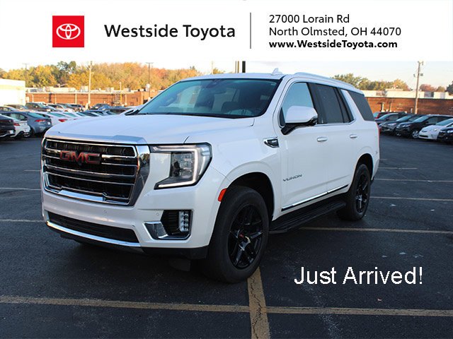 Used 2021 White Frost Tricoat GMC SLT image 1