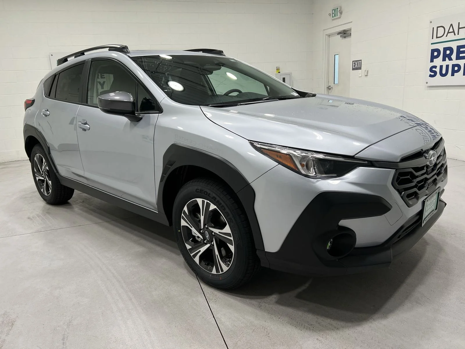 New 2026 ICE SILVER METALLIC Subaru Premium image 2
