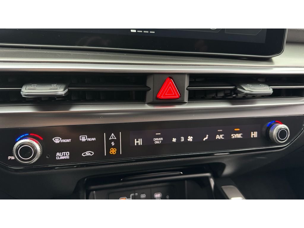 New 2026 Volcanic Sand Kia EX image 22
