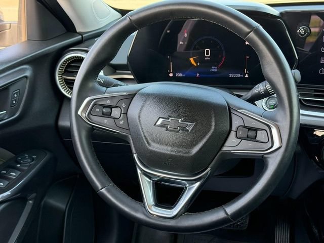 Used 2024 Summit White Chevrolet ACTIV image 12