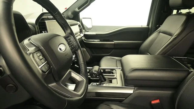 Used 2023 White Ford Lariat image 20