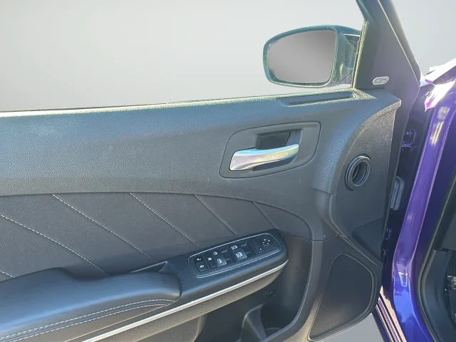 Used 2023 Purple Dodge SXT image 24