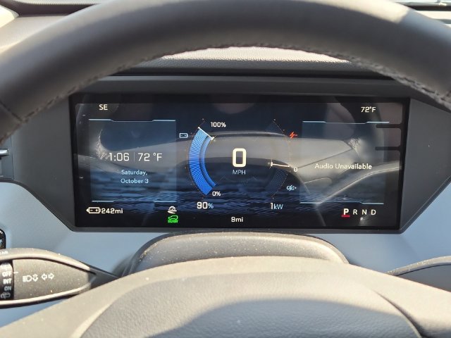 2027 Chevrolet Bolt LT - Photo 10
