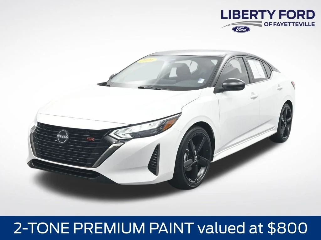 2025 Nissan Sentra SR CVT's photo