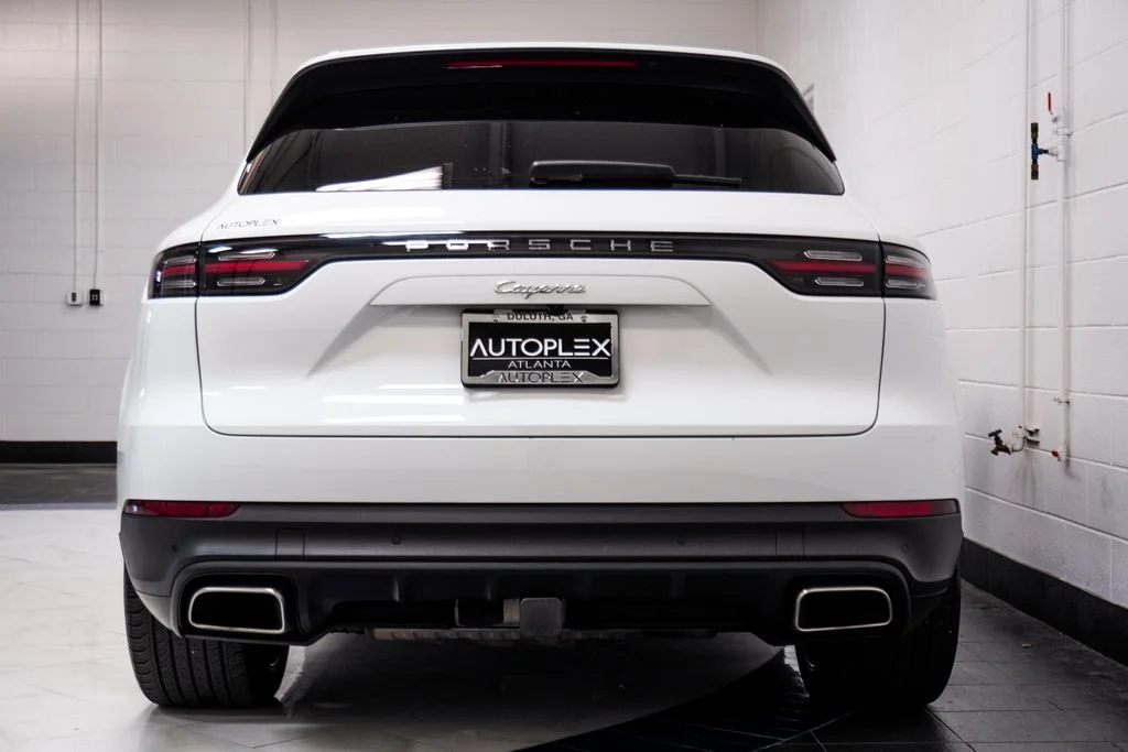 Used 2023 White Porsche Base image 38