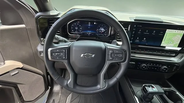 Used 2025 Black Chevrolet ZR2 image 12