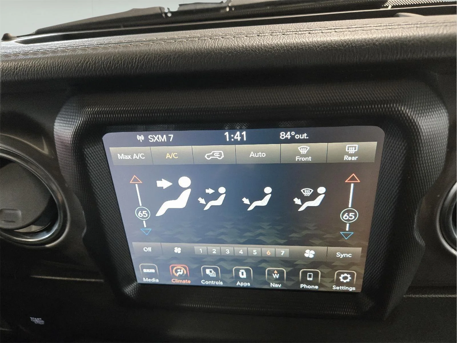 Used 2020 Billet Silver Metallic Jeep Sahara image 22