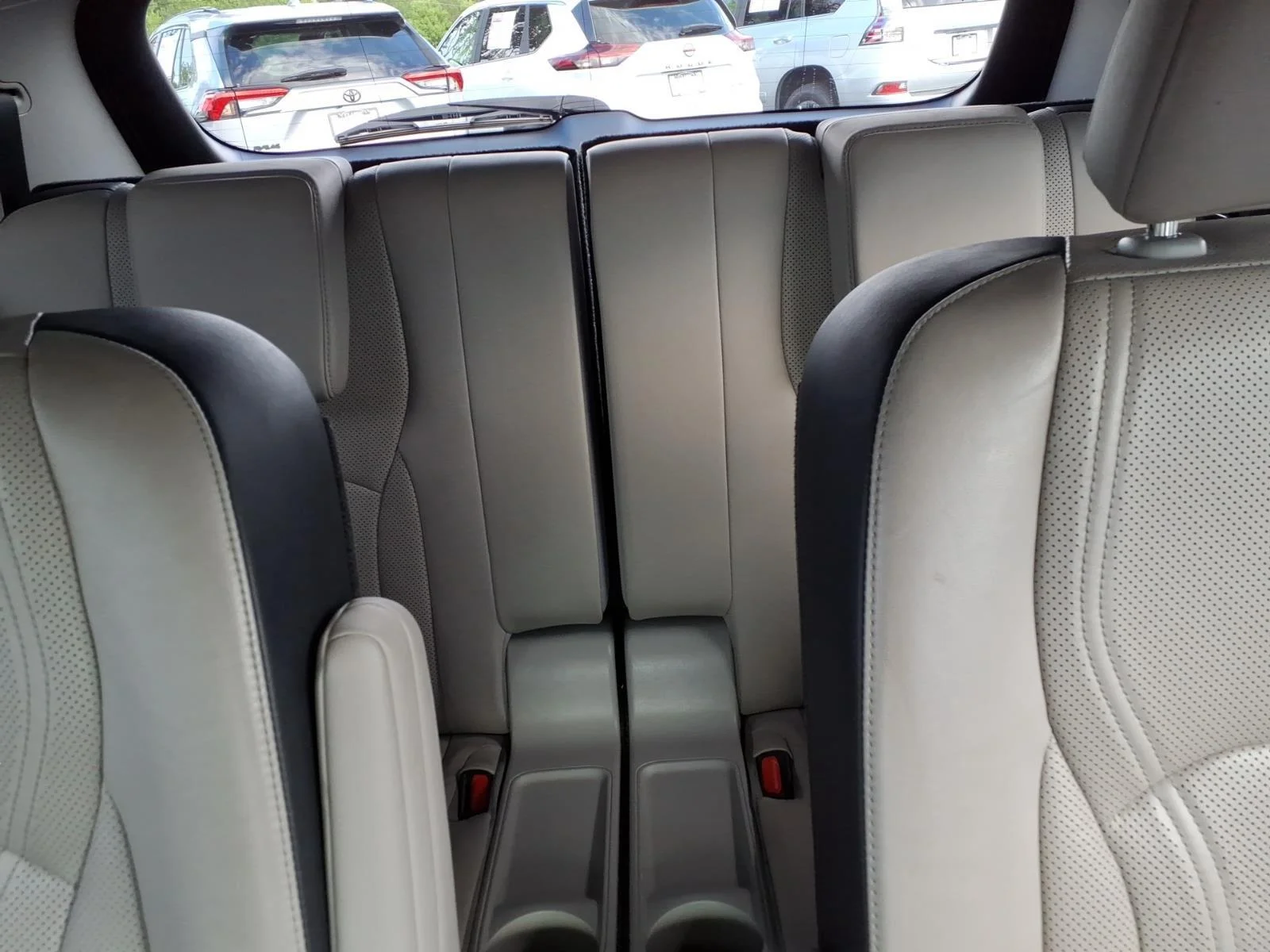 Used 2019 Eminent White Pearl Lexus RX 350L Premium image 23