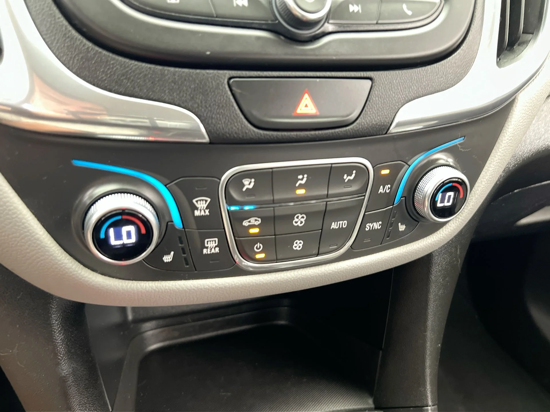 Used 2019 Blue Chevrolet LT image 25