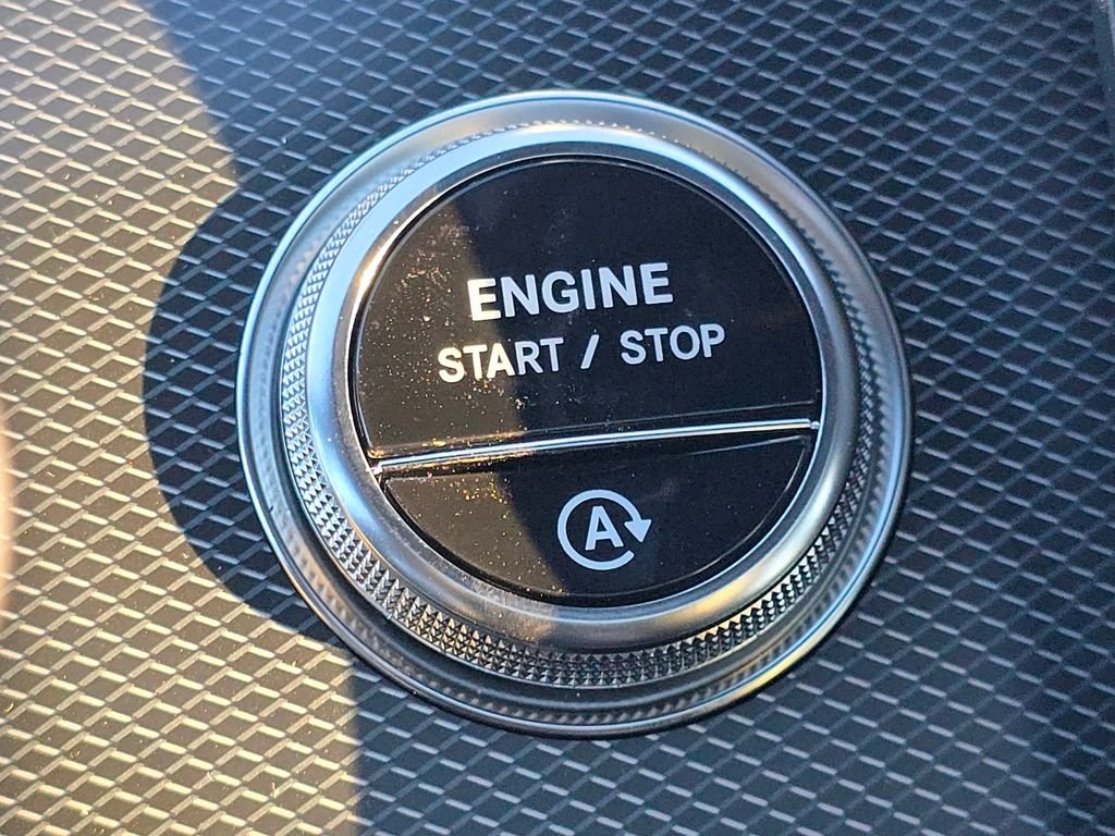 New 2026 MANUFAKTUR Alpine Grey Mercedes-Benz GLC 300 image 36