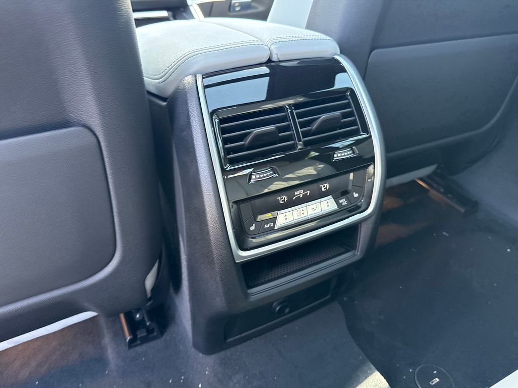 New 2027 Gray BMW xDrive40i image 24