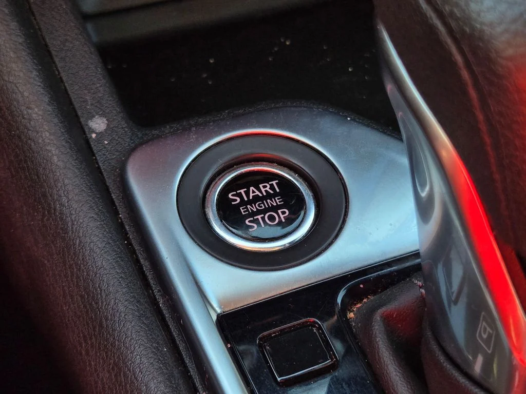 Used 2024 Rosewood Metallic Nissan SV image 30