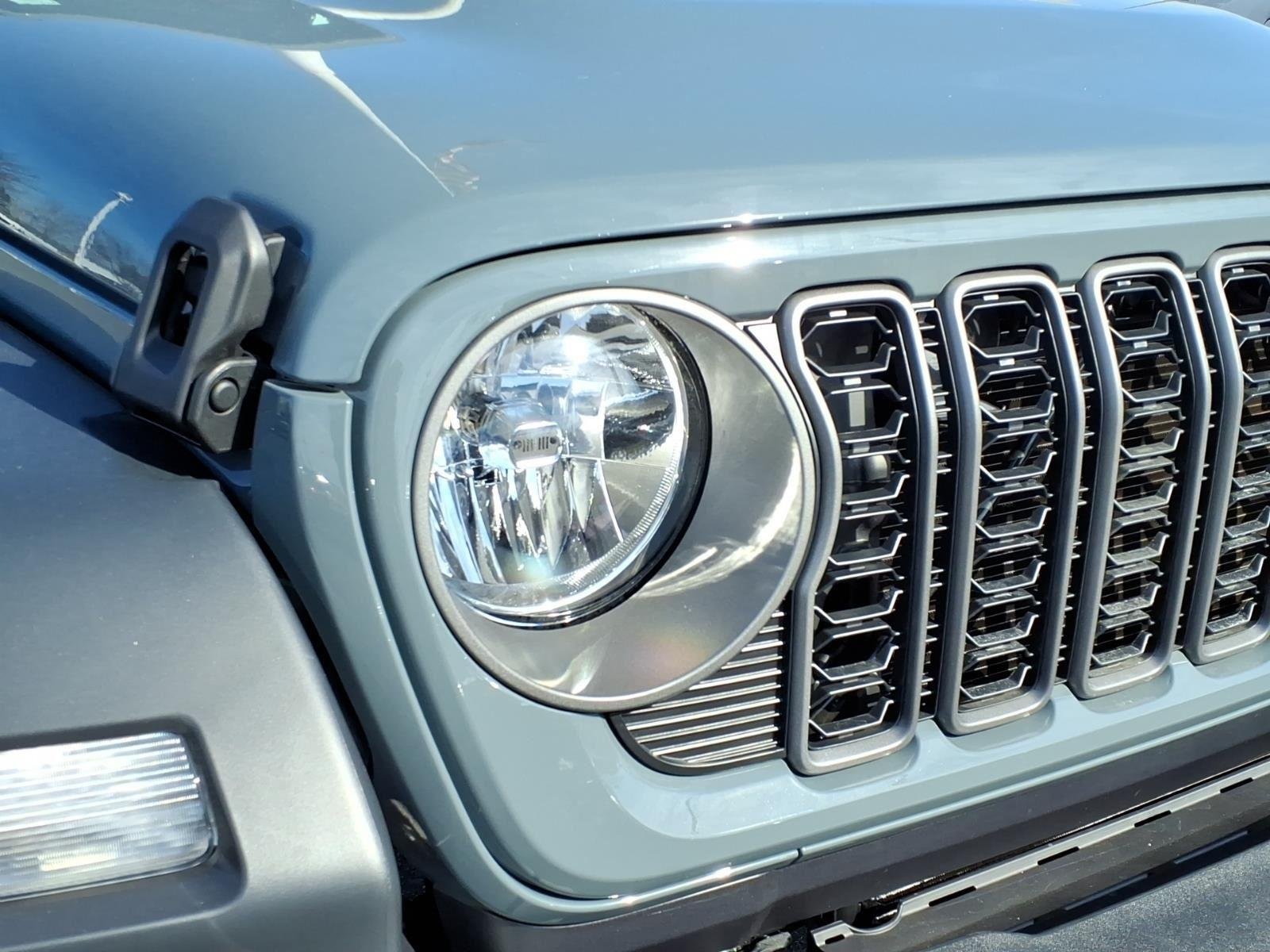 New 2026 Anvil Clearcoat Jeep Sport image 14