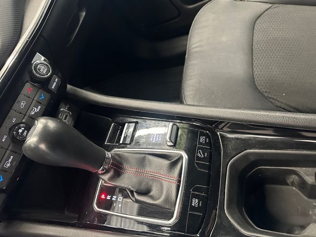 Used 2022 White Jeep Trailhawk image 30