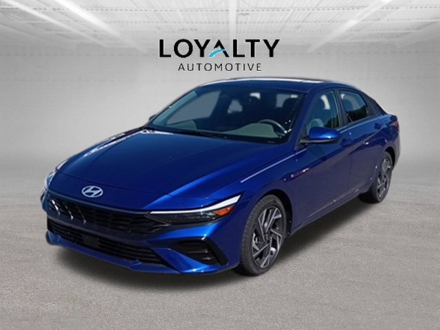 Used 2025 Blue Hyundai SEL Convenience image 1