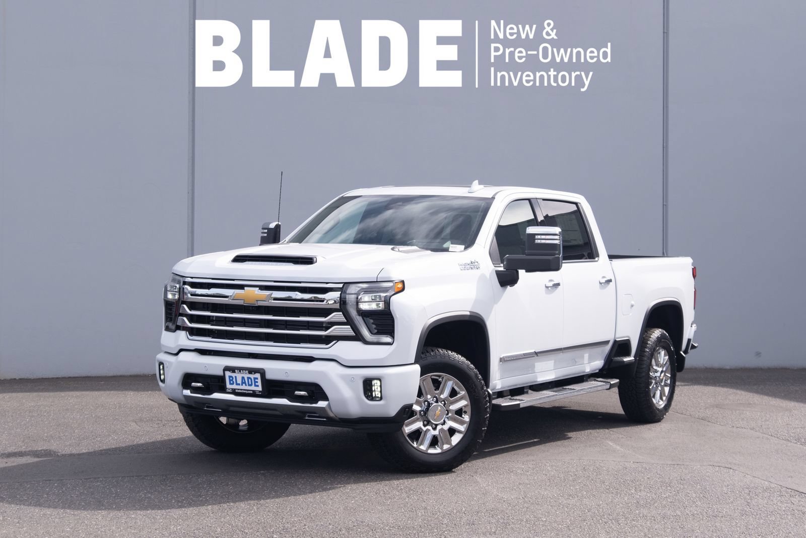 New 2026 Polar White Tricoat Chevrolet High Country image 1