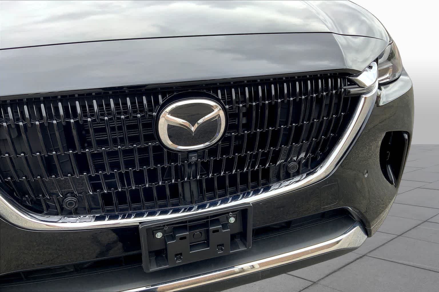 Used 2025 Jet Black Mica Mazda S Premium Package image 32