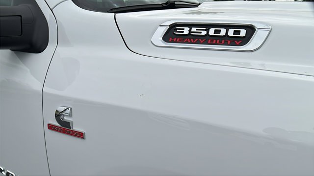 New 2026 Bright White Clear-Coat Exterior Paint RAM Big Horn image 9