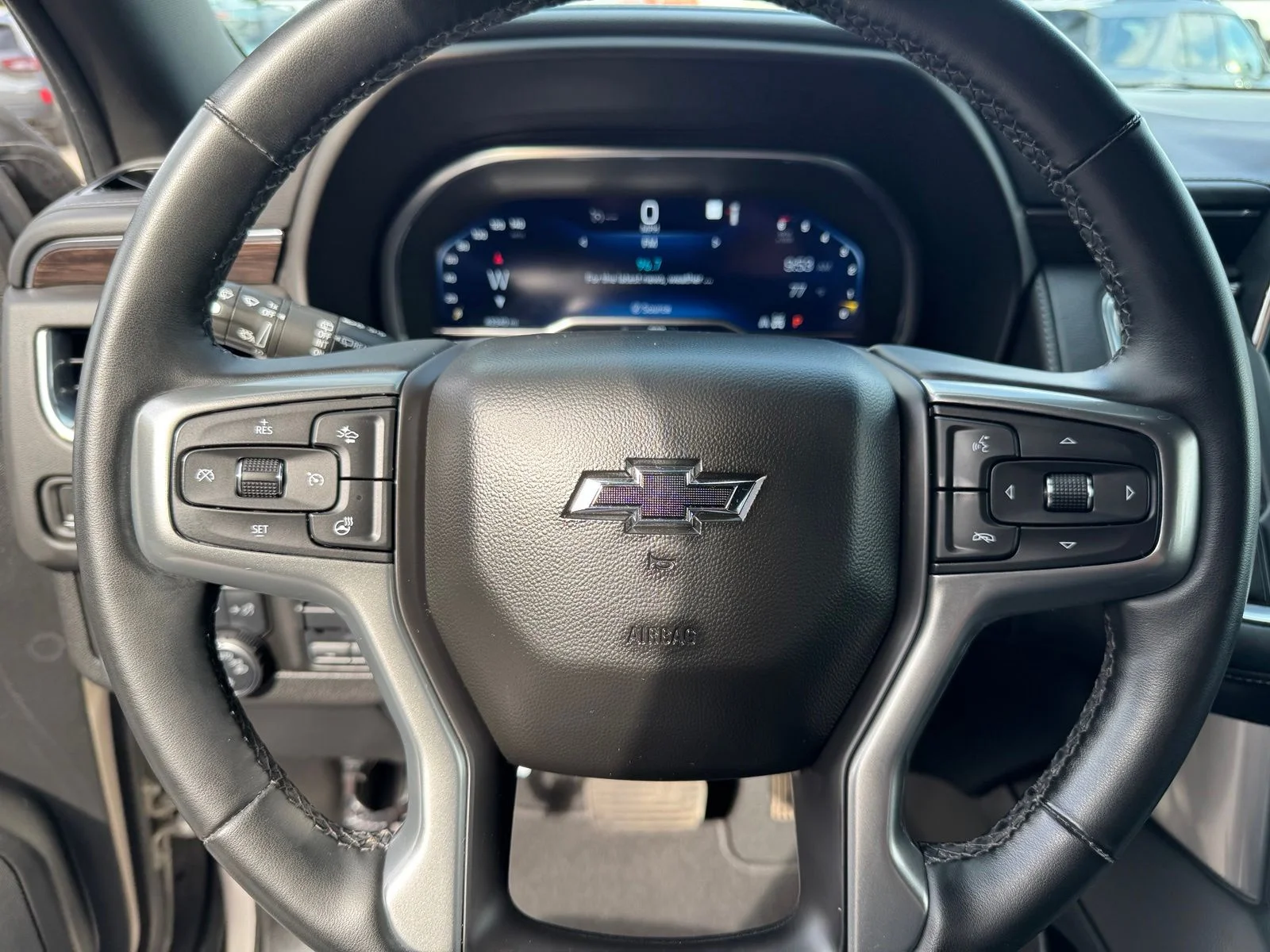 Used 2023 Beige Chevrolet Z71 image 17