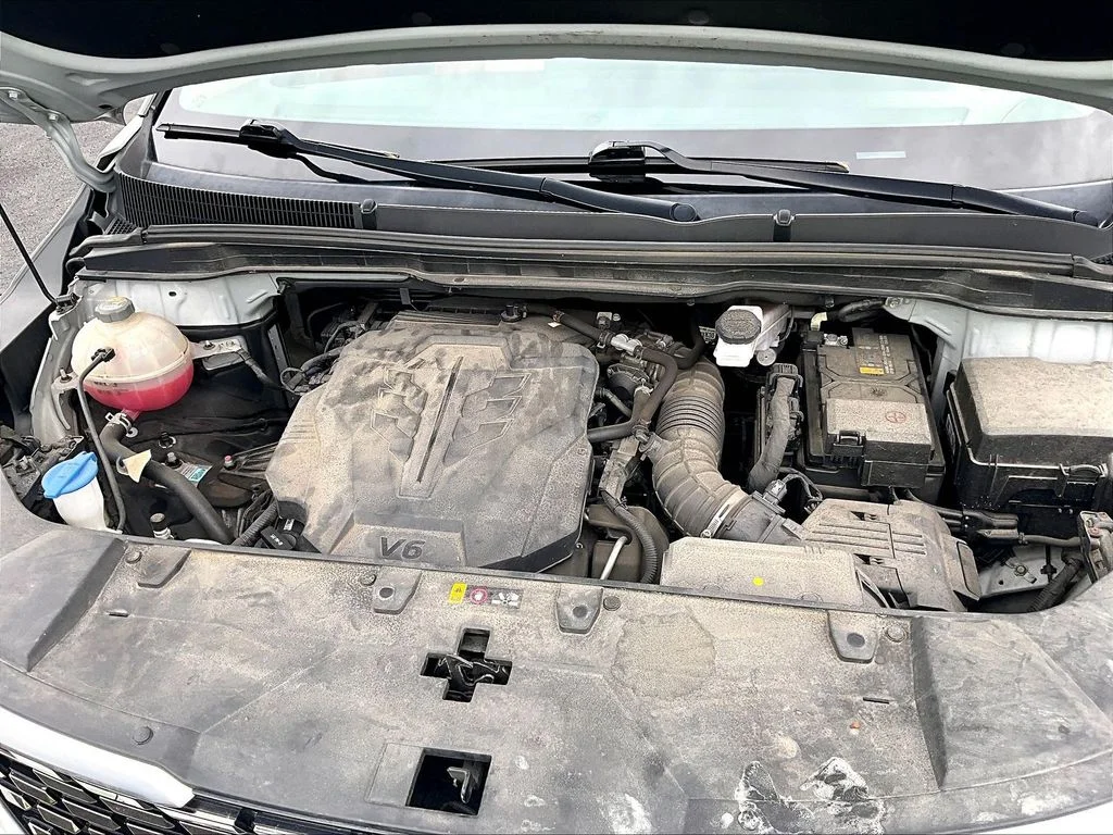 Used 2022 White Kia SX Prestige image 10