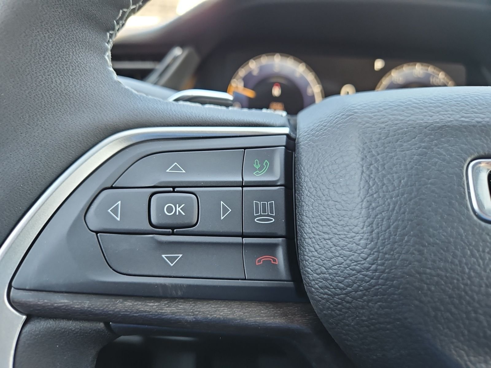 New 2027 High Gloss Black Jeep Laredo Altitude image 24