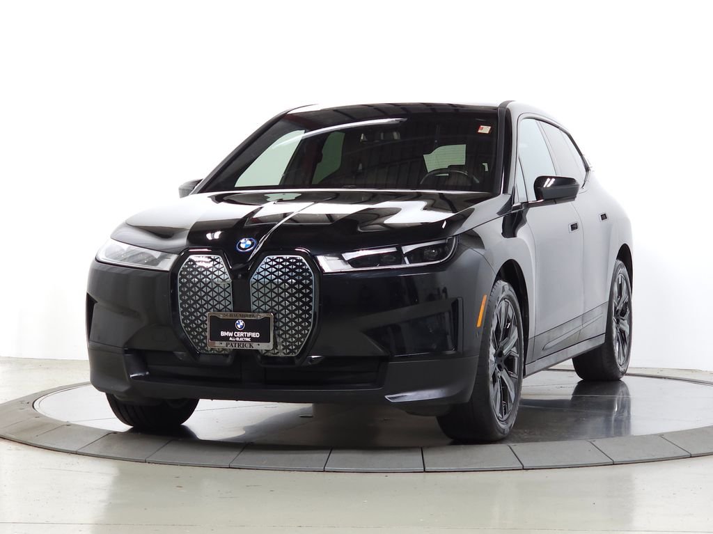 Used 2024 Black Sapphire Metallic BMW xDrive50 image 3