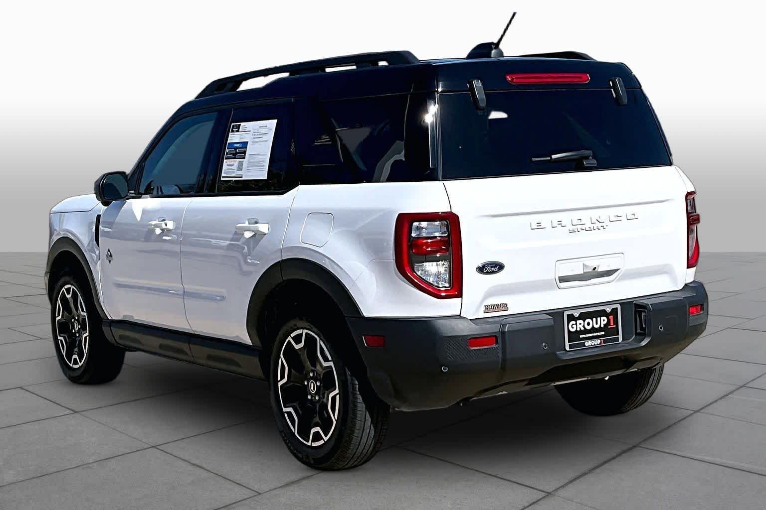 Used 2025 Oxford White Ford Outer Banks image 11